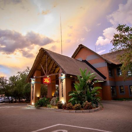 Bains Lodge Bloemfontein Extérieur photo